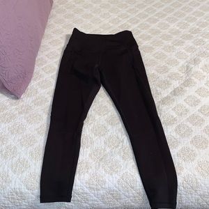 Black lifting leggings